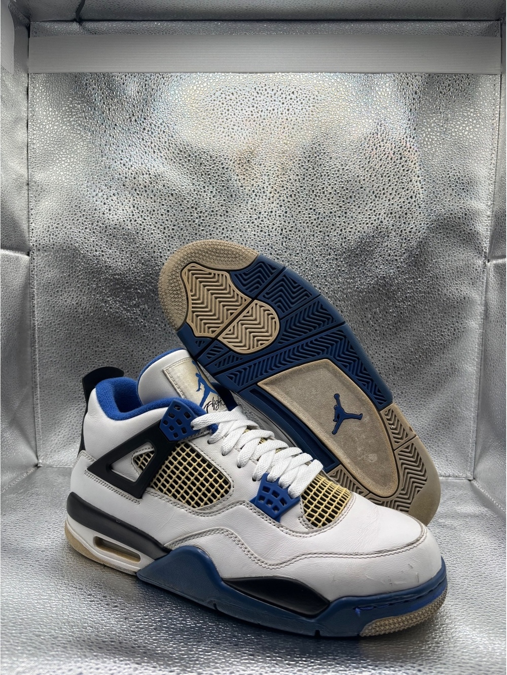 Air Jordan 4 Motorsport